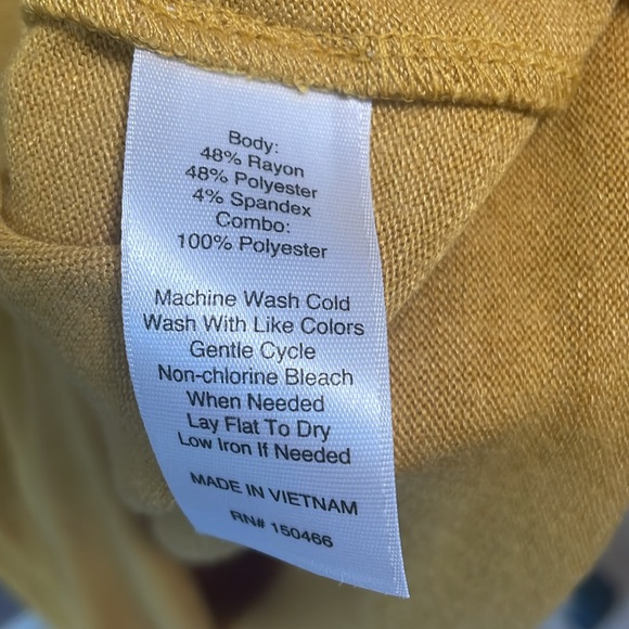 NWT women’s size large golden yellow top by 41 Hawthorn - Picture 4 of 7